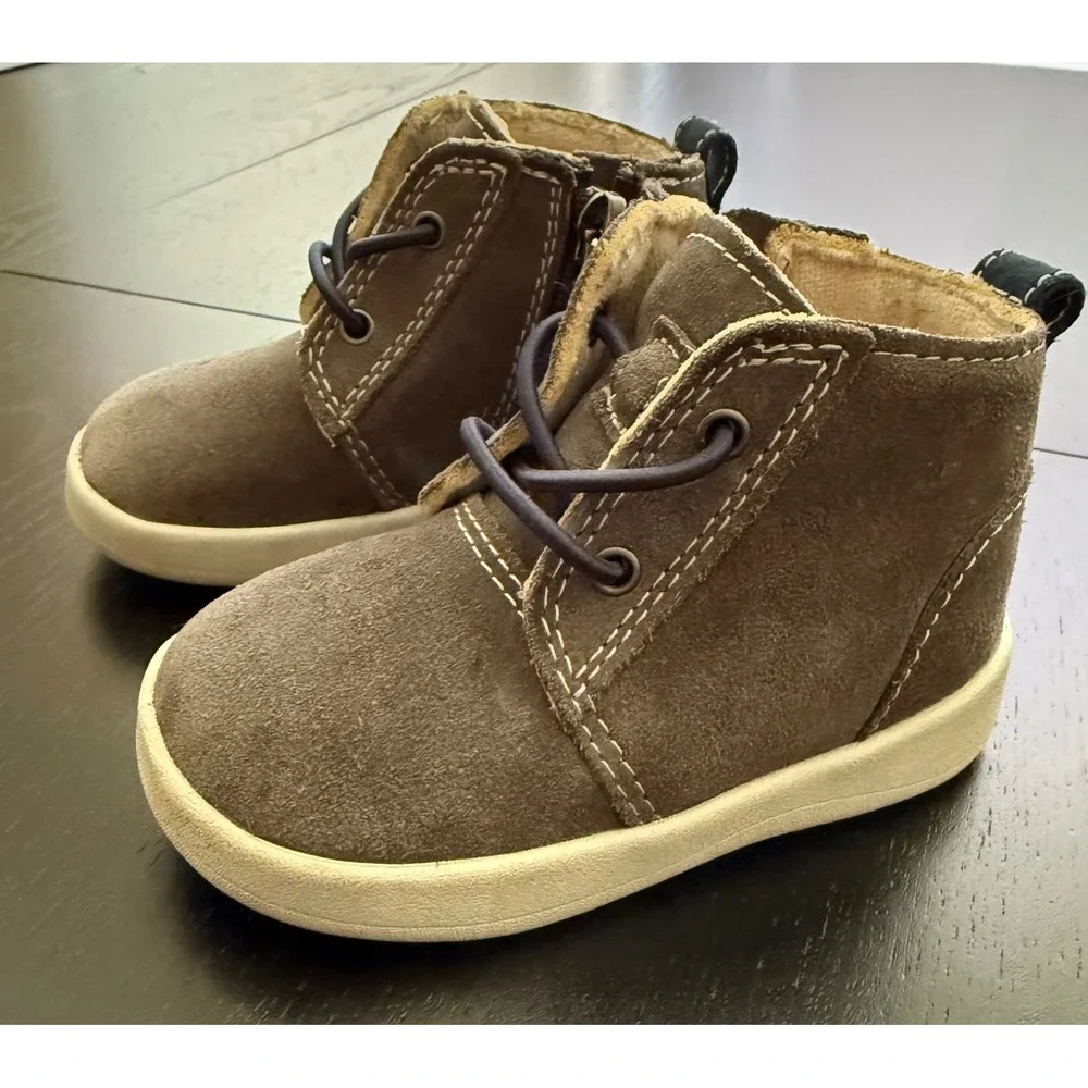 UGG Toddler Suede Kristjan Chukka Boot Size 4/5 Gray Leather Baby Easy Side-Zip